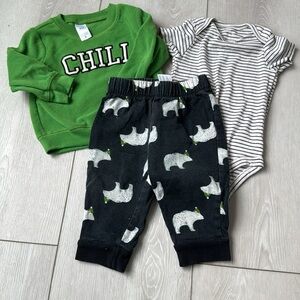 Carter's 9 month Green Matching Set for Playful Days